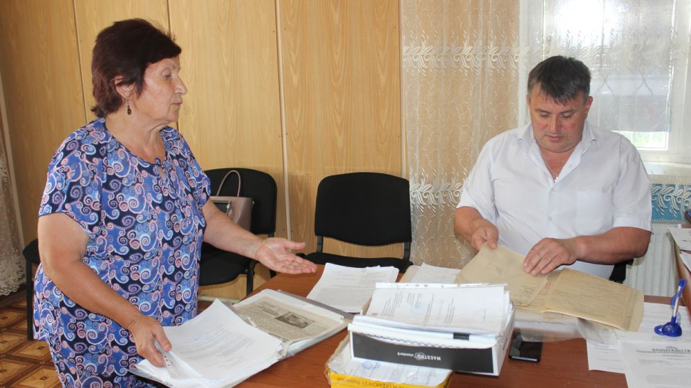 Михаил Слободяник провел рабочую встречу с главой администрации Добрушинского сельского поселения Верой Оксём