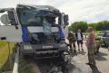Под Симферополем столкнулись два грузовика