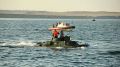 Водолазы исследуют затонувший в Крыму броневик