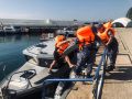 В Крыму Росгвардия спасла туристов, уплывших в открытое море