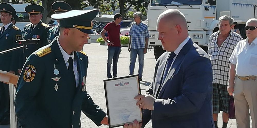 В Севастополе наградили лучших специалистов в честь 145-летия пожарной охраны