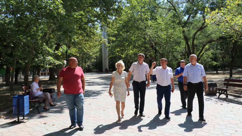 Председатель правительства Крыма посетил Феодосию