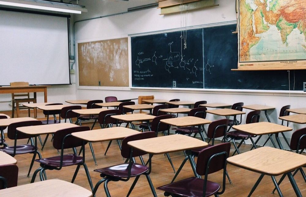 Учебный год 2020: Какие меры безопасности примут в крымских школах, колледжах и вузах из-за пандемии коронавируса