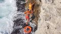 В Черноморском районе туристка застряла на скале над морем