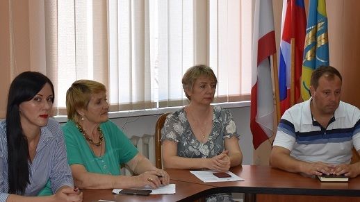 Андрей Олияр провел заседание комиссии по оказанию адресной материальной помощи гражданам, оказавшимся в трудной жизненной ситуации