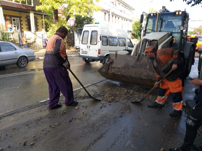 Севавтодор очищает дороги после непогоды