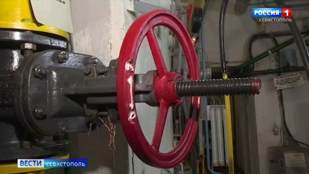 Власти Севастополя организуют дополнительную проверку домов без отопления