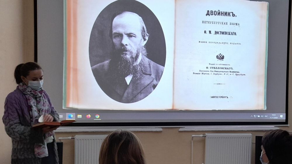 Акция «Читаем Достоевского» состоялась в Литературно-художественном музее Старого Крыма