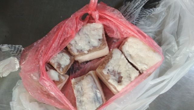 Сало и мед в чемоданах: в Крым не пустили 125 кг продуктов с Украины