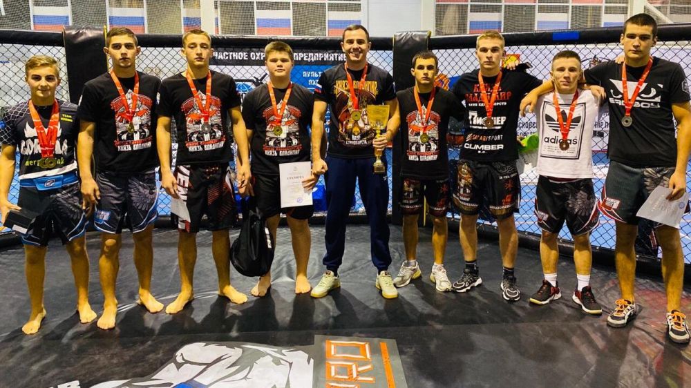 Крымские спортсмены завоевали 8 медалей на Всероссийских соревнованиях по ММА