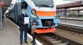 Южная пассажирская компания встретила трехмиллионного пассажира электропоезда в Симферополе