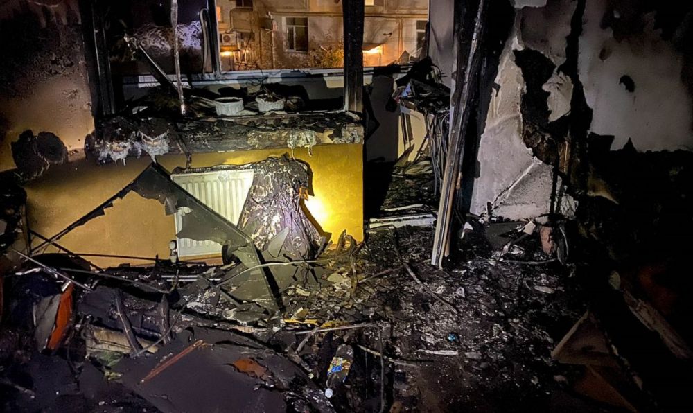 В Севастополе девушка спаслась на пожаре, выпрыгнув в окно из горящей квартиры