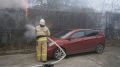 В Щёлкино пожар с заброшенного вагончика чуть не перекинулся на авто