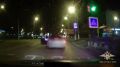 В Керчи инспектор ДПС задержал пьяного водителя, запрыгнув на ходу к нему в машину