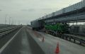 Водитель грузовика едва не вылетел с Крымского моста