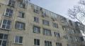 Власти Симферополя призвали горожан сбивать сосульки с крыш и балконов самостоятельно