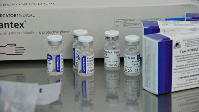 Эксперт оценил политические выгоды России от вакцин против COVID-19