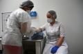 В России зарегистрирована третья вакцина от коронавируса — «КовиВак»