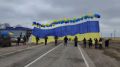 В сторону Крыма из Украины запустили двадцатиметровый флаг
