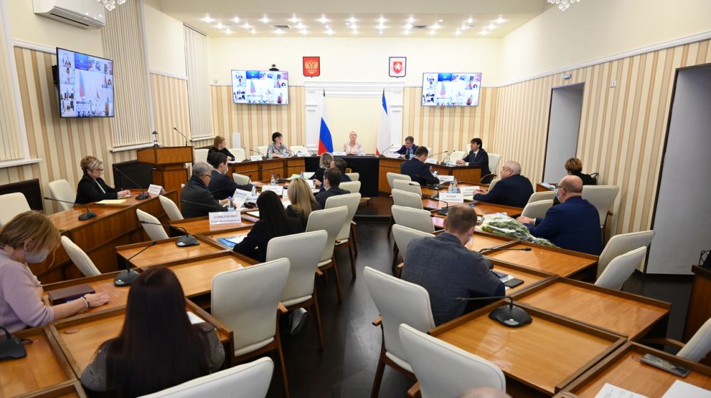 Результаты деятельности Минфина Крыма по итогам 2020 одобрены членами коллегии – Ирина Кивико