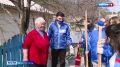 Севастопольские студенты помогают одиноким пенсионерам по хозяйству