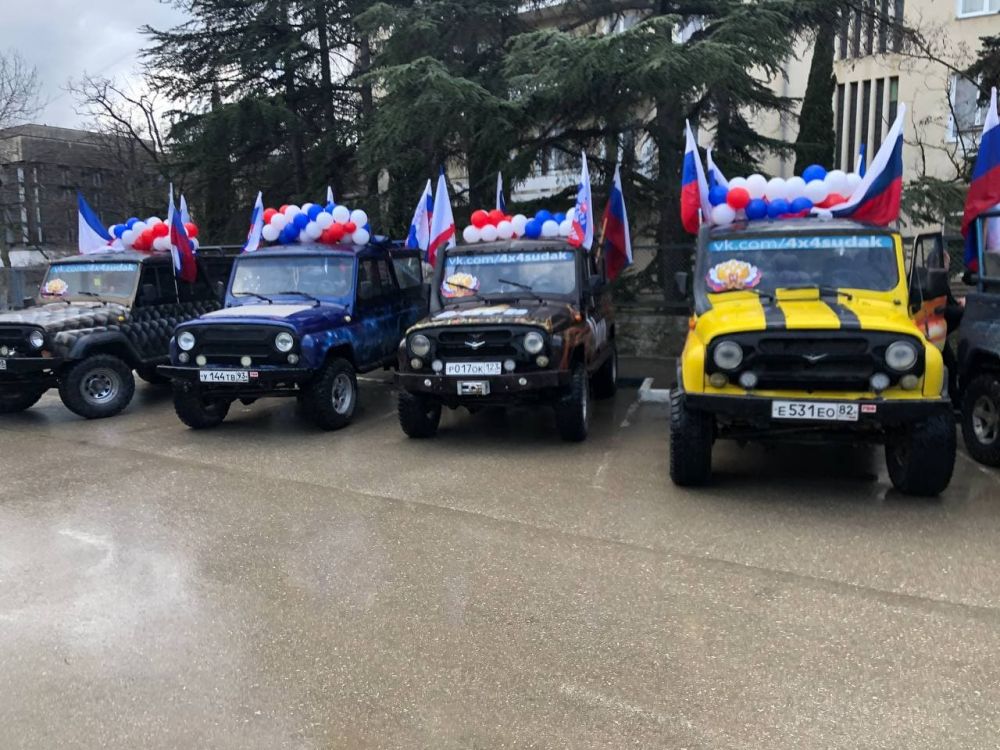 В Судаке стартовал автопробег, посвящённый семилетию воссоединения Крыма с Россией
