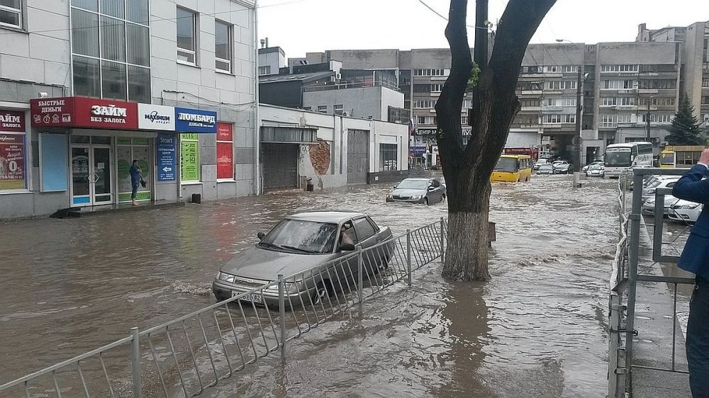 Буря в симферополе сегодня. Дождь в Крыму.