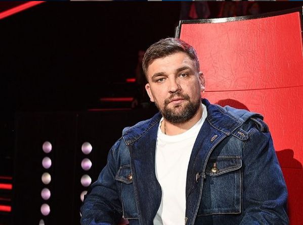 За то, что побывал в Крыму: на Украине радикалы объявили “охоту” на рэпера Басту