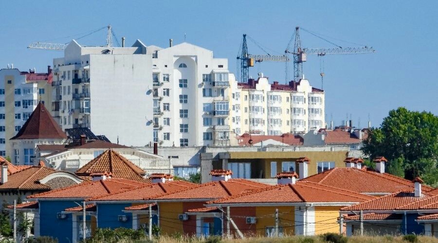 Уровень обеспеченности жильем в Крыму на 40% ниже среднего по России