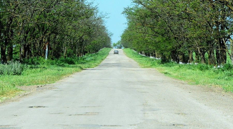 Масштабный ремонт дорог начался в Раздольненском районе