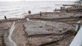 В Ялте туристы ныряют в грязное море: чем это грозит