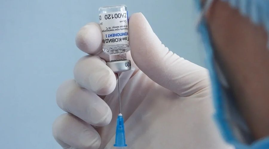 Сотрудники предприятий сферы услуг в Крыму должны пройти вакцинацию от коронавируса – указ