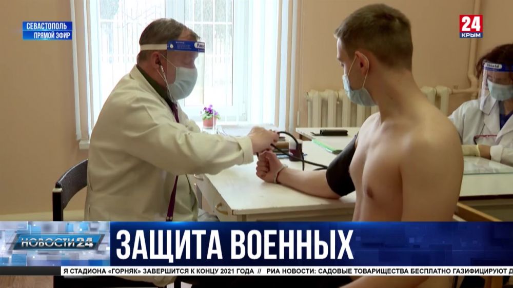 В Севастополе вырос спрос на вакцину от COVID-19. Выездные бригады работают в воинских частях