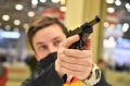 Девушке в Симферополе выстрелили в глаз из пневматического пистолета