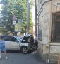 Автомобиль въехал в дом на Карла Маркса в Симферополе