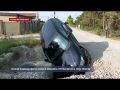 Возле Камышового шоссе машина провалилась под землю