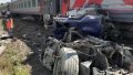 Под Калугой бетоновоз столкнулся с поездом "Ейск-Москва": есть жертвы