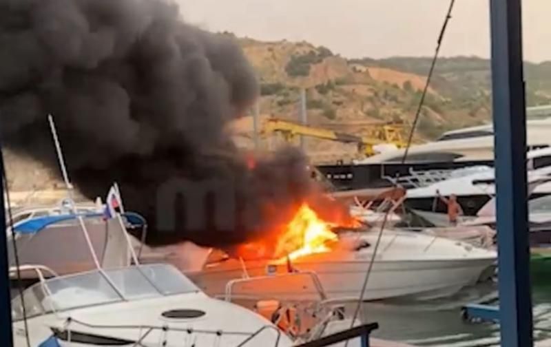 В Балаклаве утром горела яхта