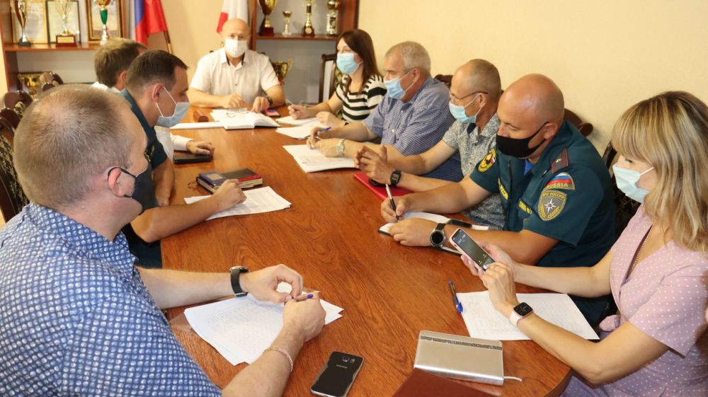 Состоялось заседание Комиссии по предупреждению и ликвидации чрезвычайных ситуаций и обеспечения пожарной безопасности в муниципальном образовании Сакский район Республики Крым