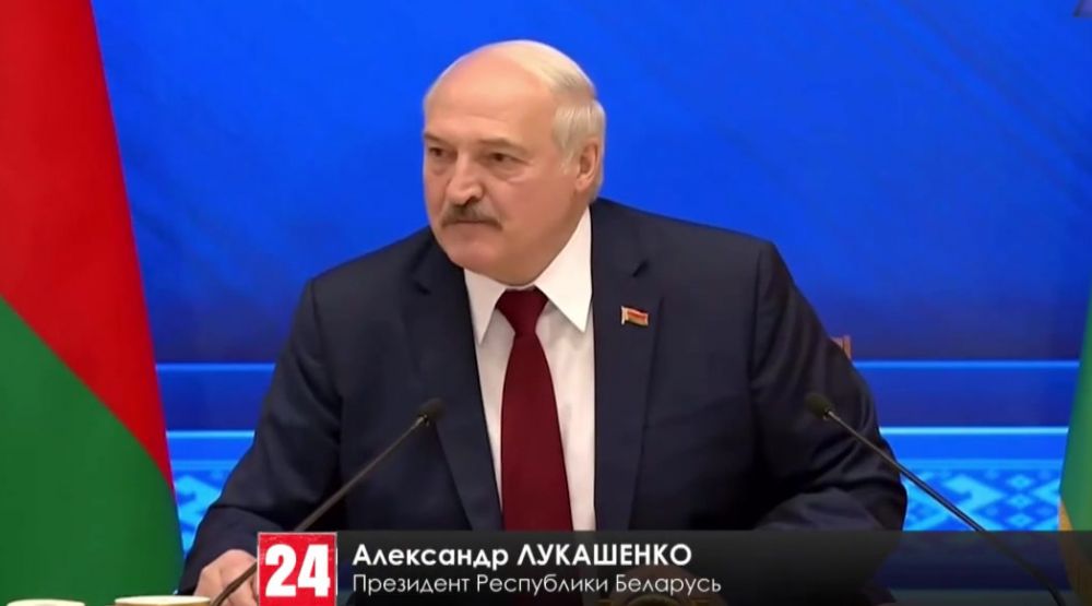 Александр Лукашенко пообещал признать российский статус Крыма