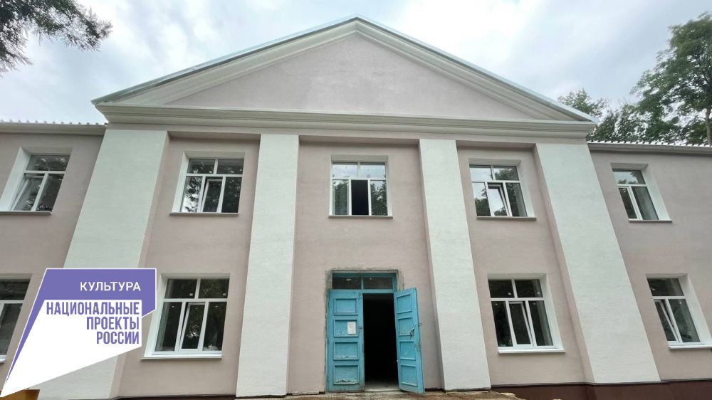 В Русаковском Доме культуры Белогорского района завершается капремонт здания