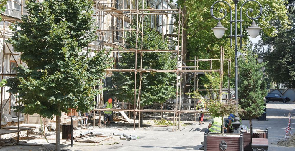 Городская дума просит помощи: что будет со зданием крымской филармонии