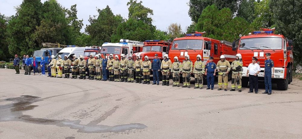 Крымские огнеборцы ликвидировали условный пожар в школе г. Джанкой