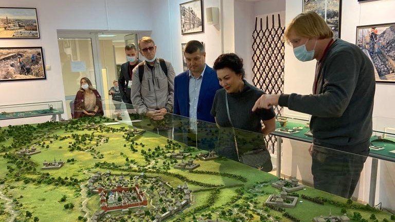 Арина Новосельская посетила историко-культурные объекты города Тулы