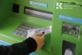 Троих собутыльников поймали на краже банковских карт в Симферополе