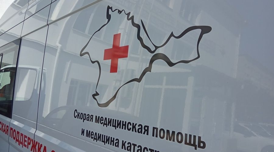 Крым в этом году получит 53 школьных автобуса и 19 автомобилей скорой помощи