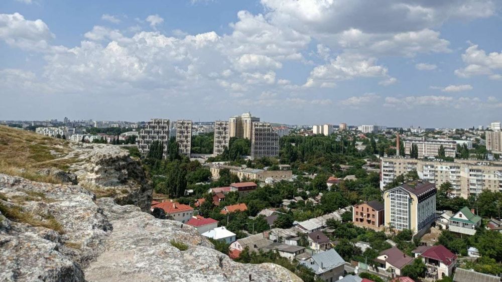 Как купить землю в столице Крыма по льготной цене