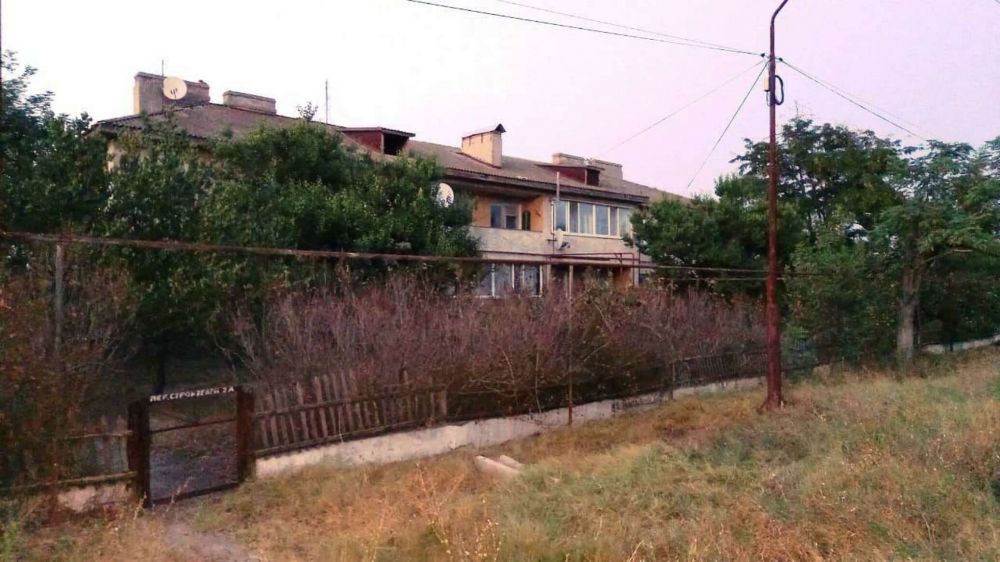 В Крыму чиновницу будут судить из-за некачественного жилья для сироты