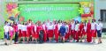 Оставаться в форме: почему учителя школы Симферопольского района надели красные костюмы