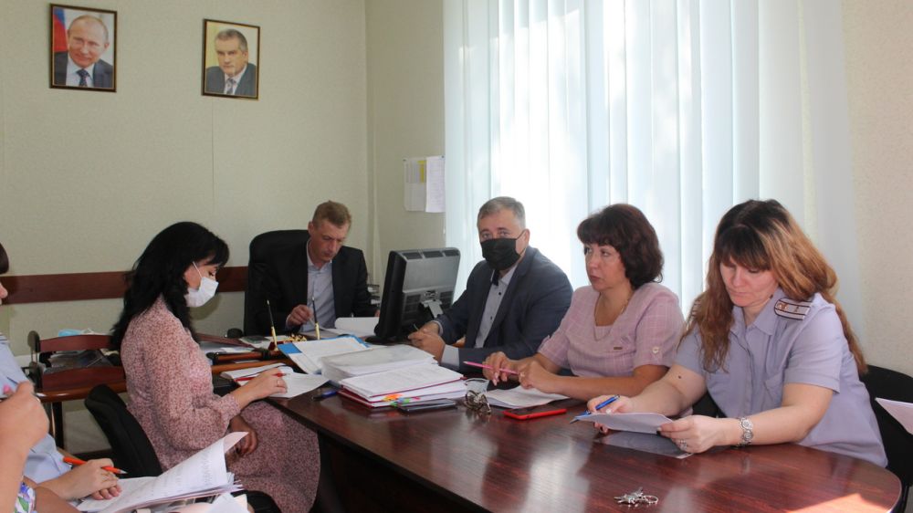 Иван Юрченко провел очередное заседание по делам несовершеннолетних и защите их прав Симферопольского района